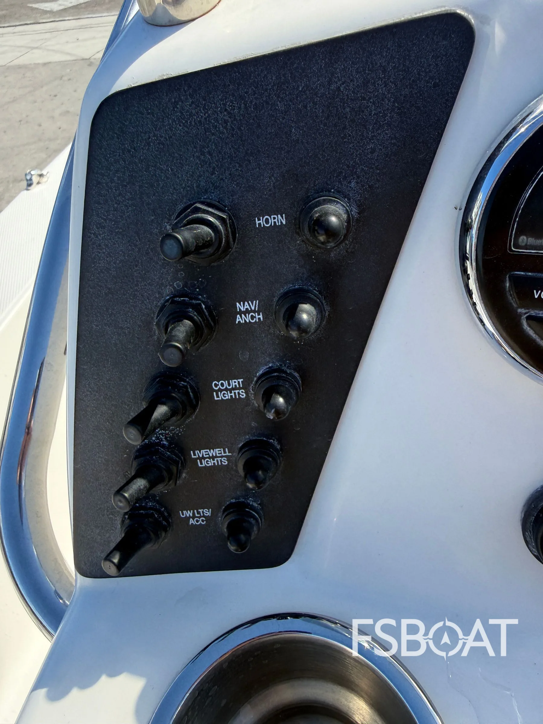 2017 Robalo 206 Cayman - Media 19