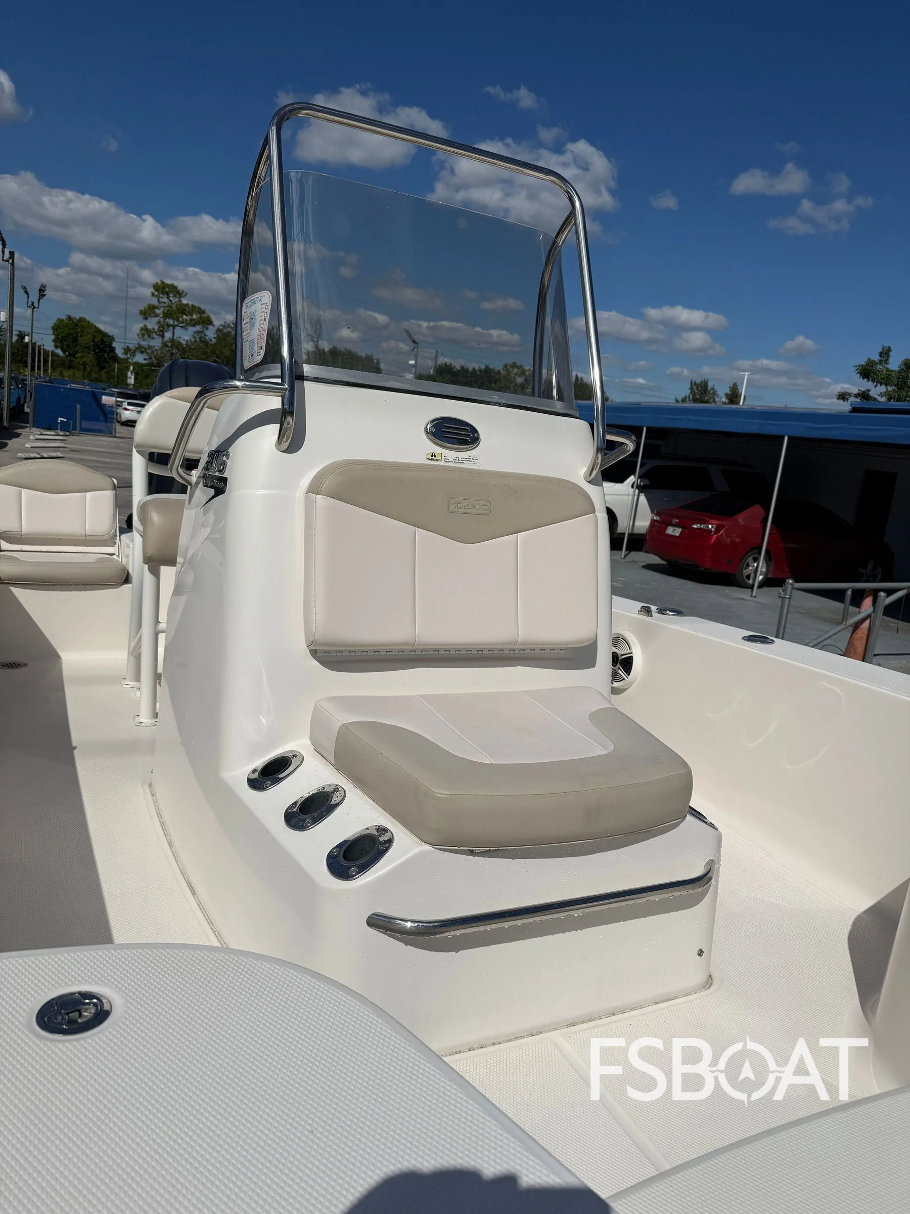 2017 Robalo 206 Cayman - Media 6