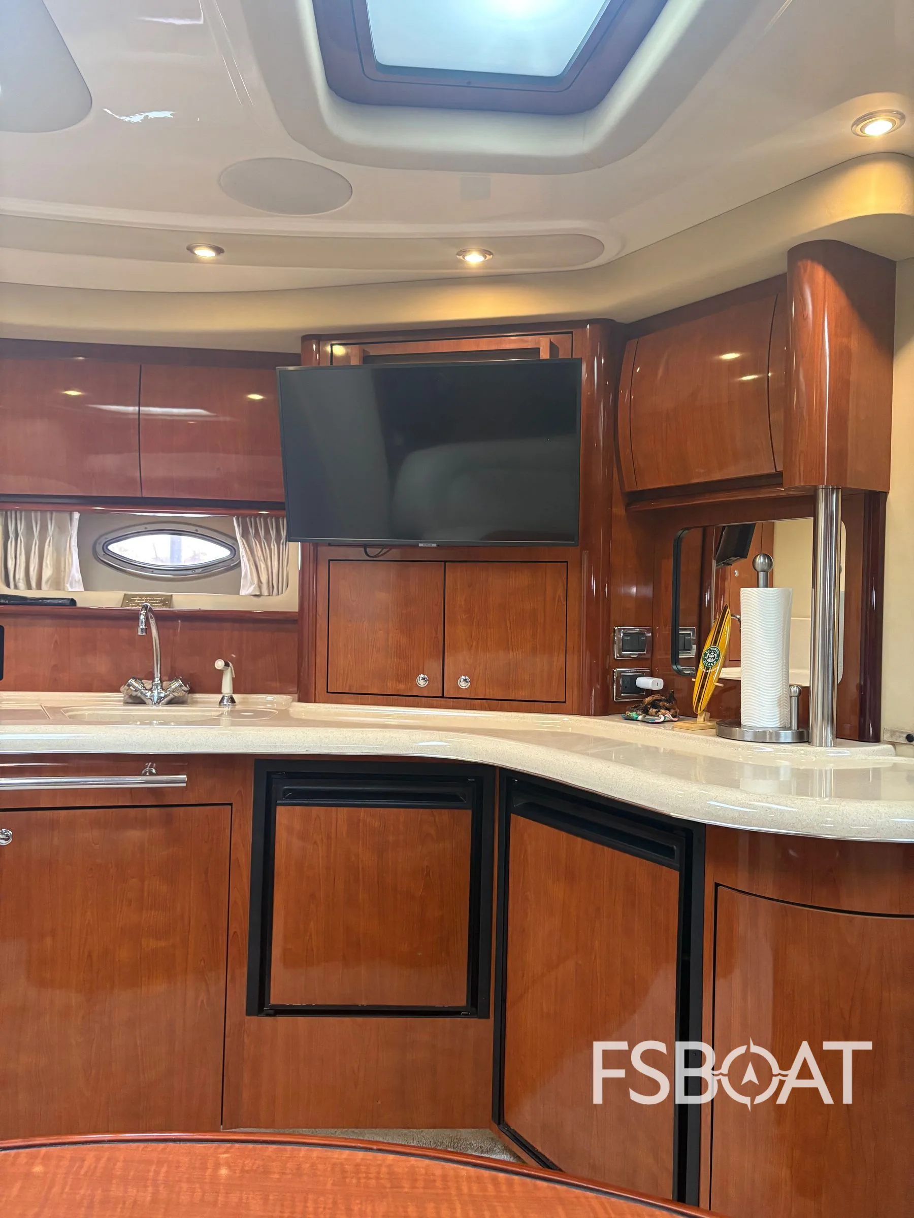 2003 Sea Ray 420 Sundancer - Media 12