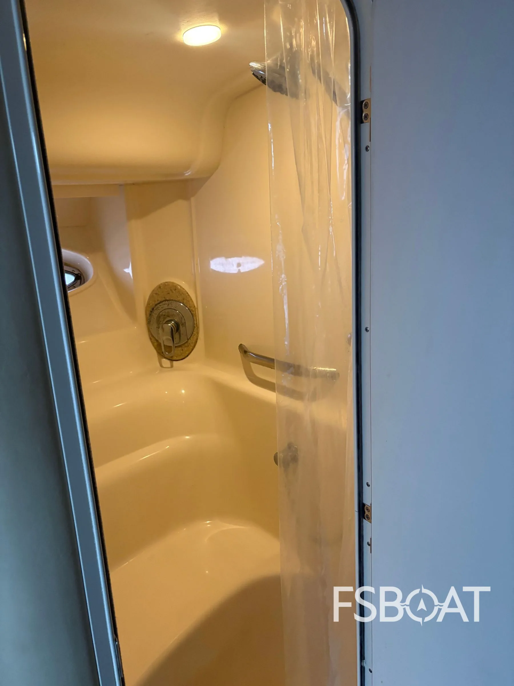 2003 Sea Ray 420 Sundancer - Media 20
