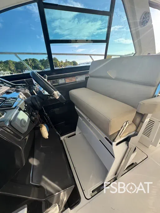 2016 Monterey 360 Sport Coupe - Media 5