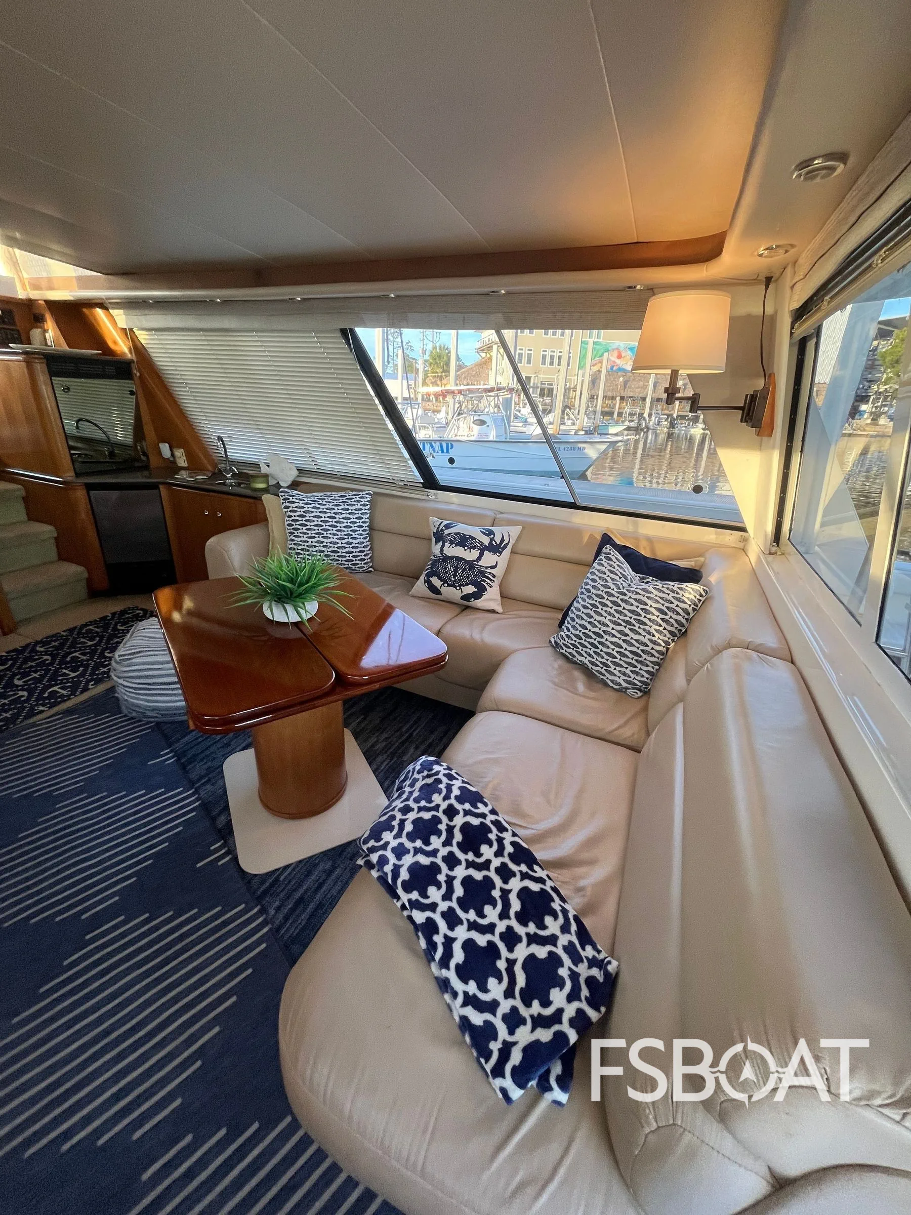 1998 Bayliner 4788 Pilot House Motoryacht - Media 17