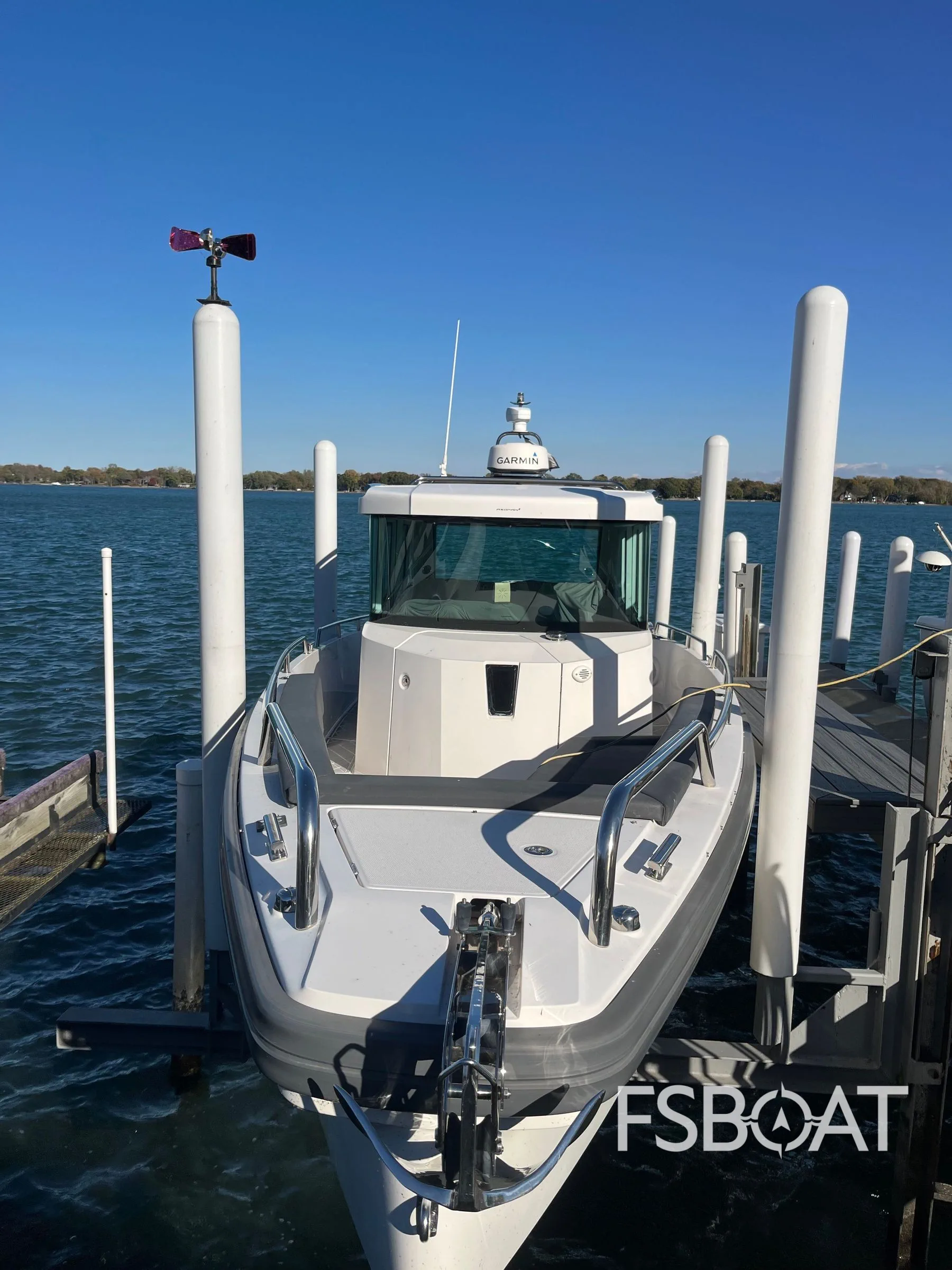 2018 Axopar 28 Cabin - Media 4