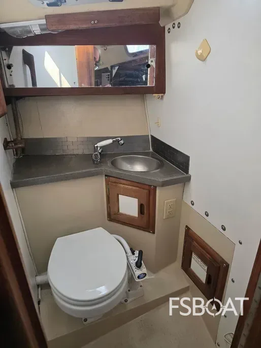 1985 Catalina 30 - Media 18