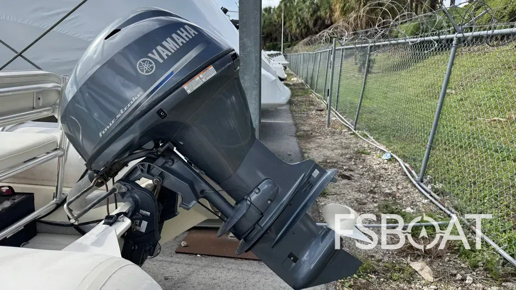 2015 Zodiac Bay Runner 420 - Media 8