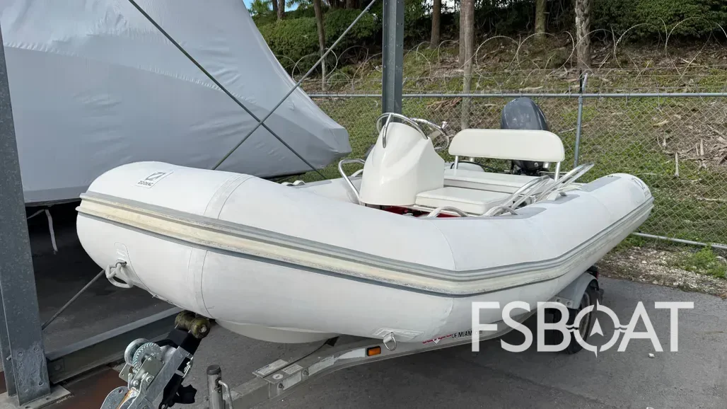 2015 Zodiac Bay Runner 420 - Media 12