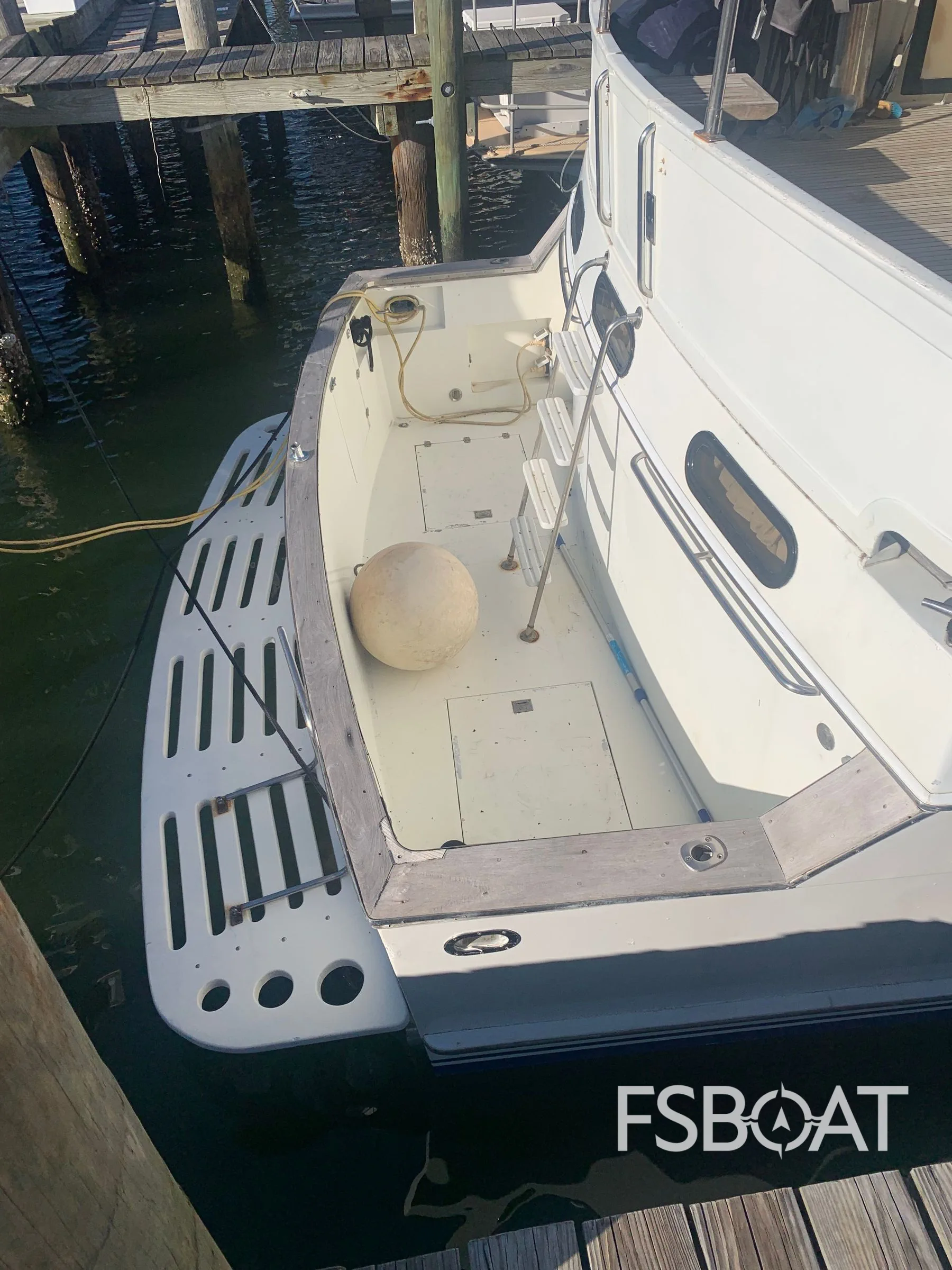 1988 Aquarius M/Y Cruiser - Media 14