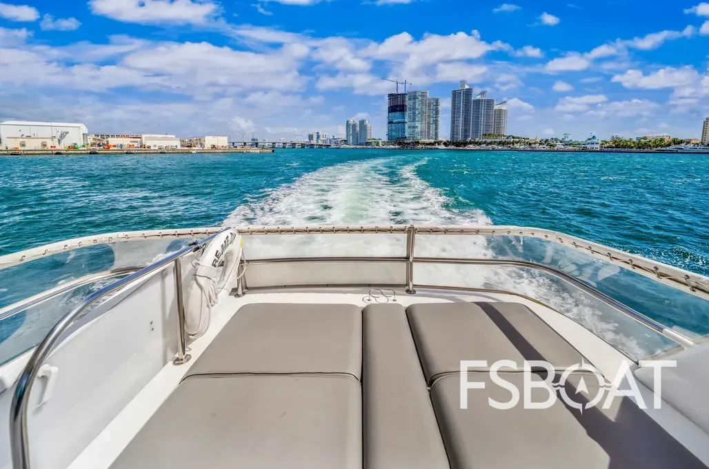 2007 Cruisers Yachts 447 - Media 4