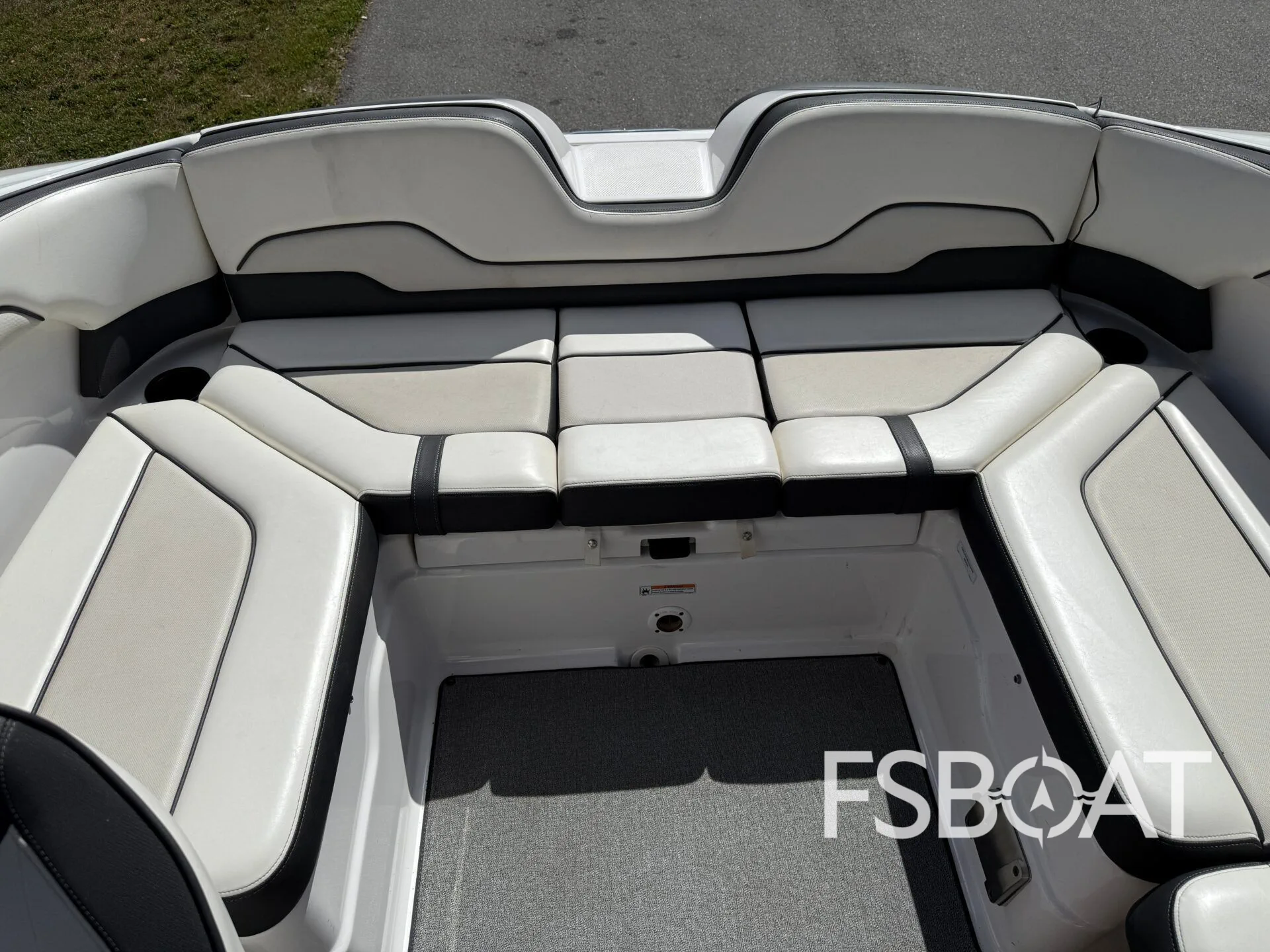 2019 Yamaha Boats 210AR - Media 10