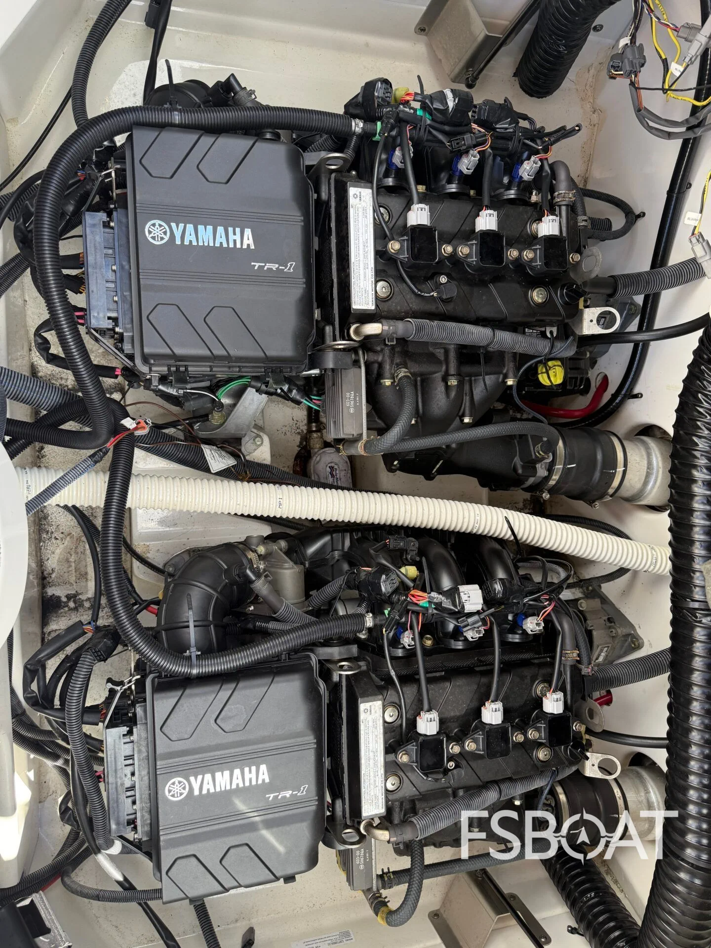 2019 Yamaha Boats 210AR - Media 13