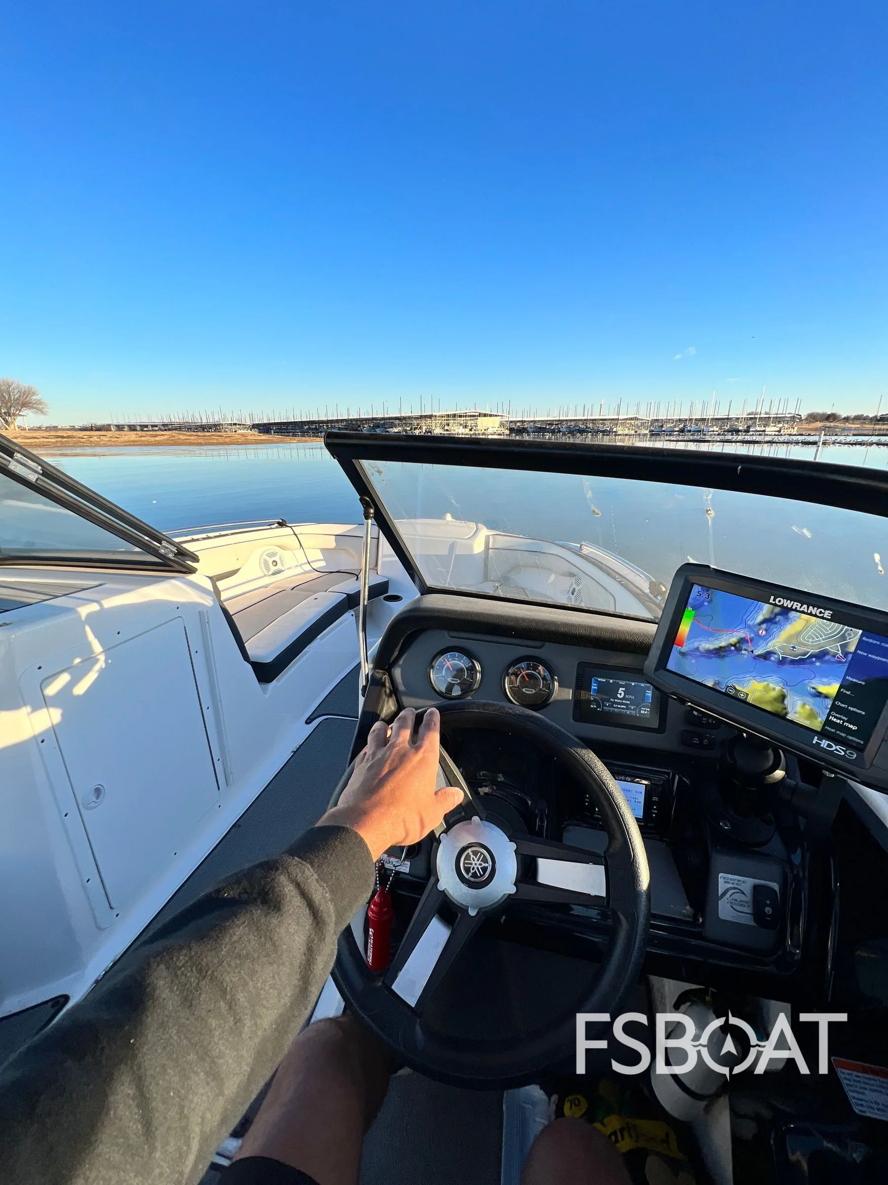 2019 Yamaha Boats 210AR - Media 4