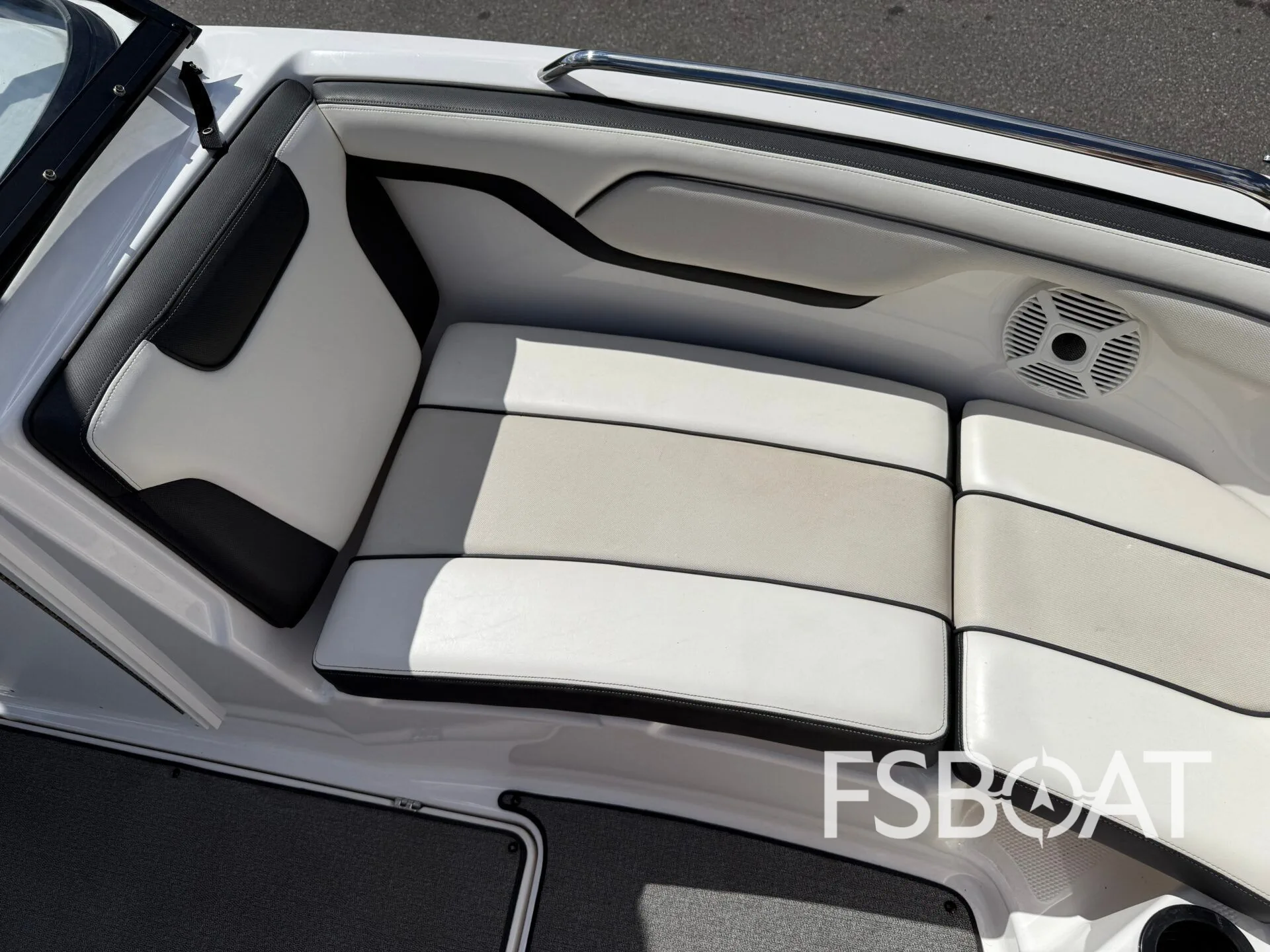 2019 Yamaha Boats 210AR - Media 19