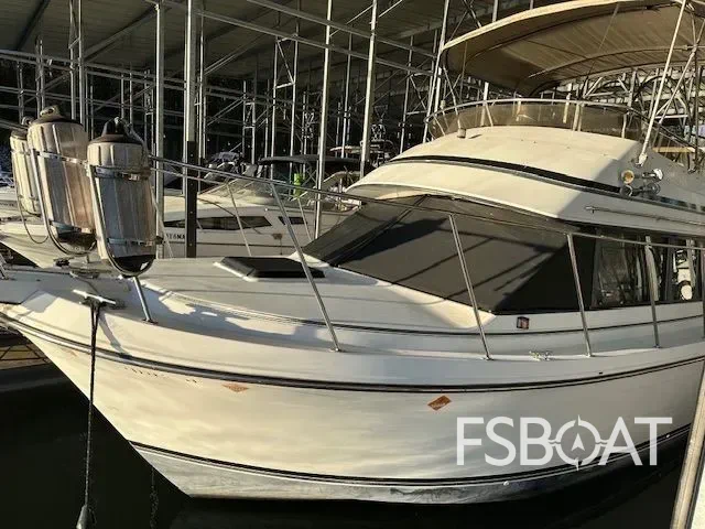 1987 Carver Voyager 28 - Media 8