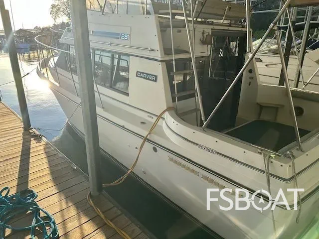 1987 Carver Voyager 28 - Media 7