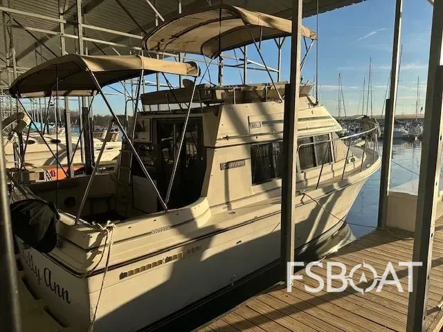 1987 Carver Voyager 28 - Media 4