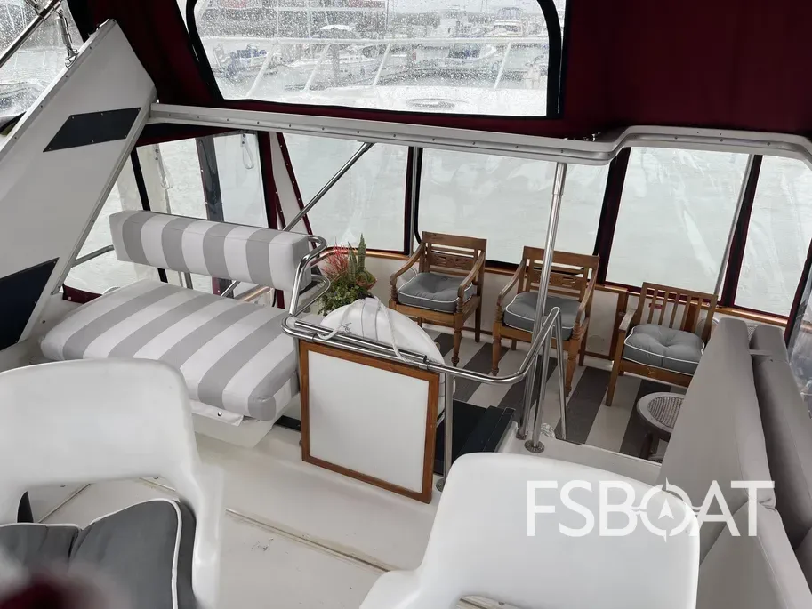 1989 Sea Ray 380 Aft Cabin - Media 9