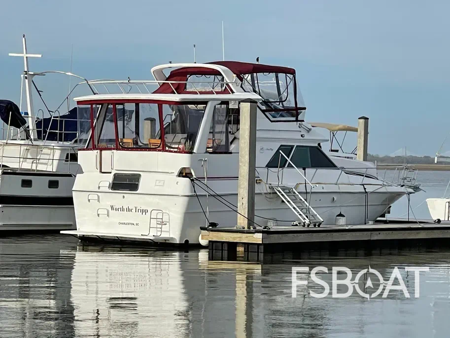 1989 Sea Ray 380 Aft Cabin - Media 2