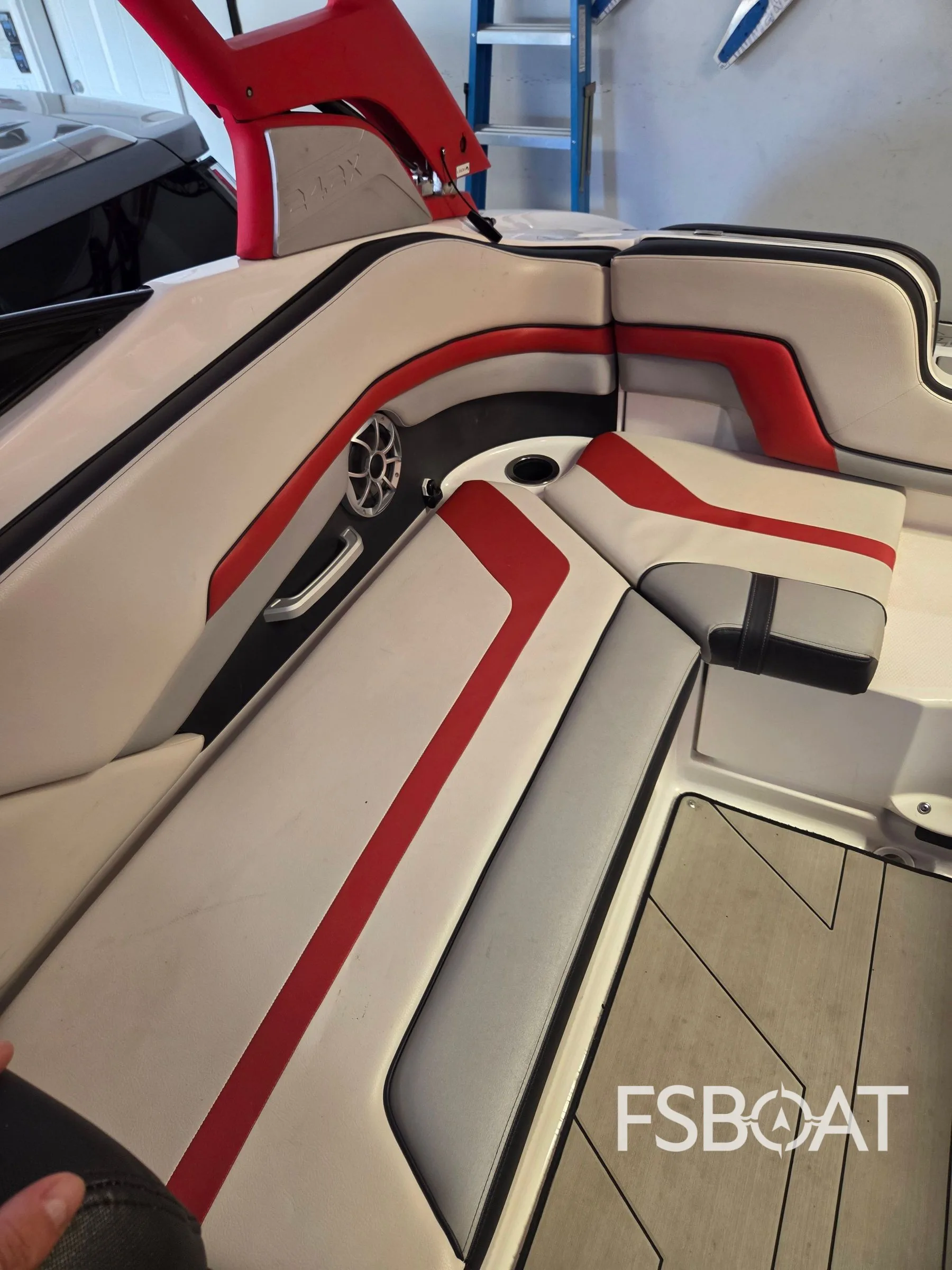 2020 Yamaha Boats 242X - Media 12
