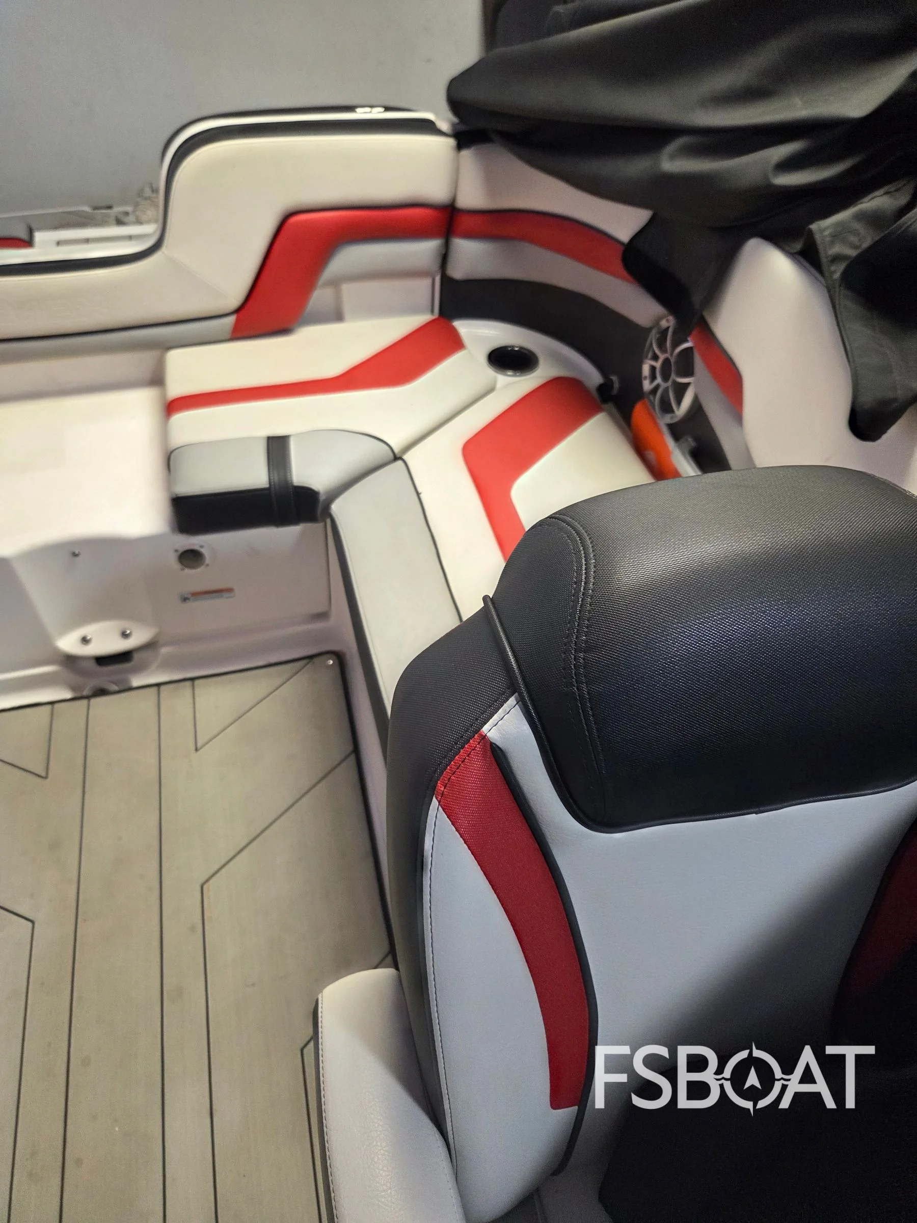2020 Yamaha Boats 242X - Media 9