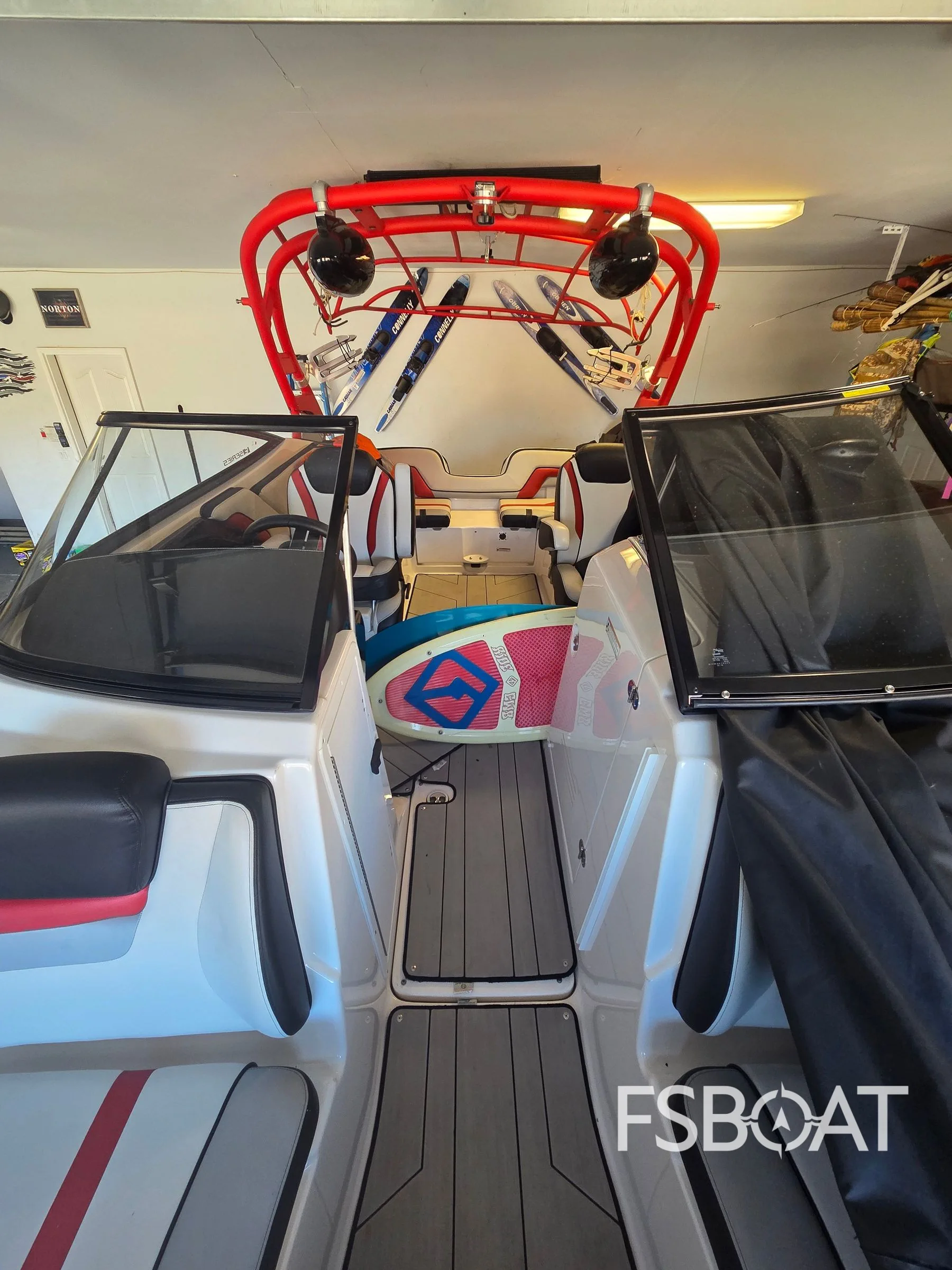2020 Yamaha Boats 242X - Media 4