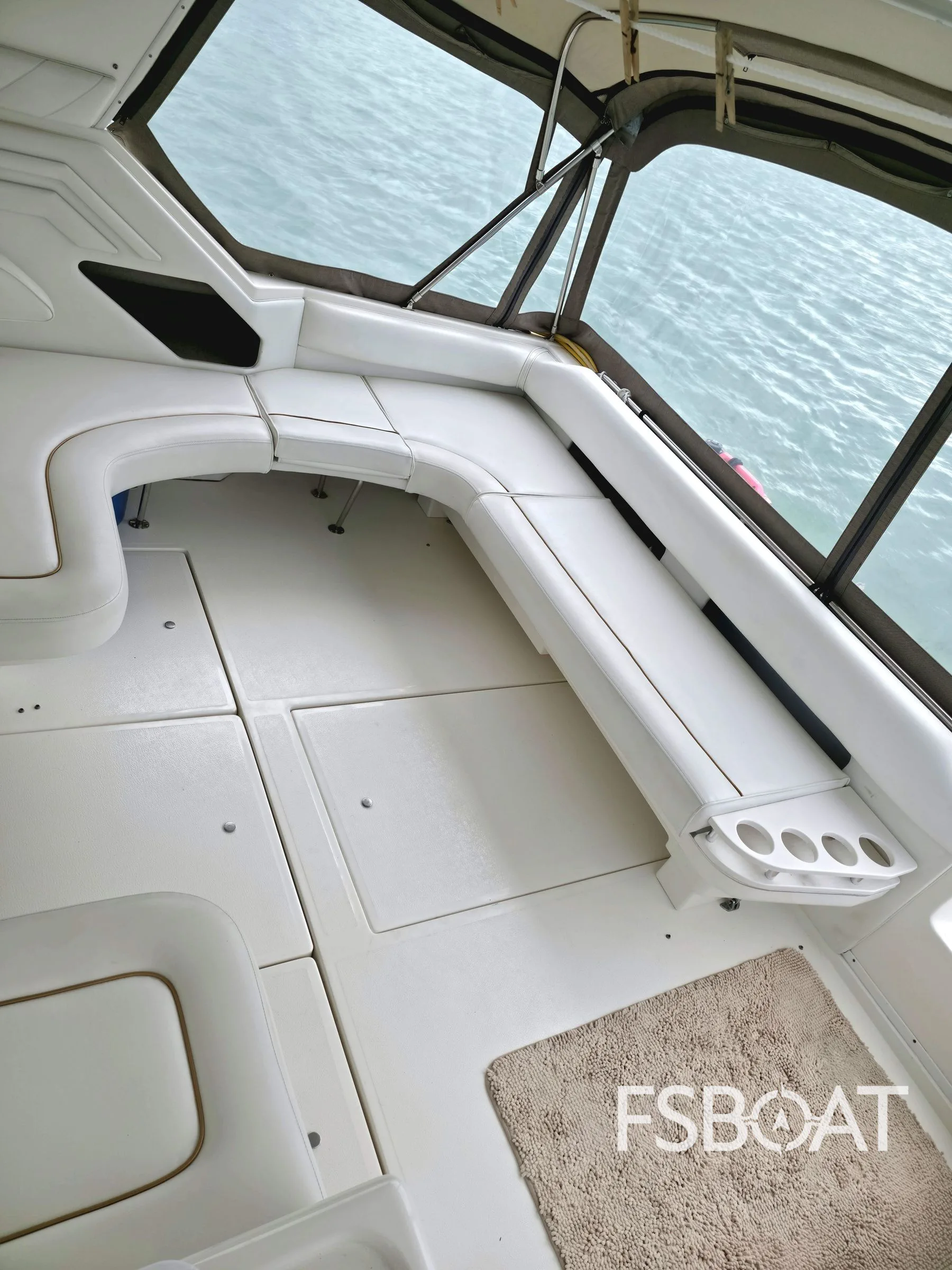 1998 Sea Ray 400 Express Cruiser - Media 13