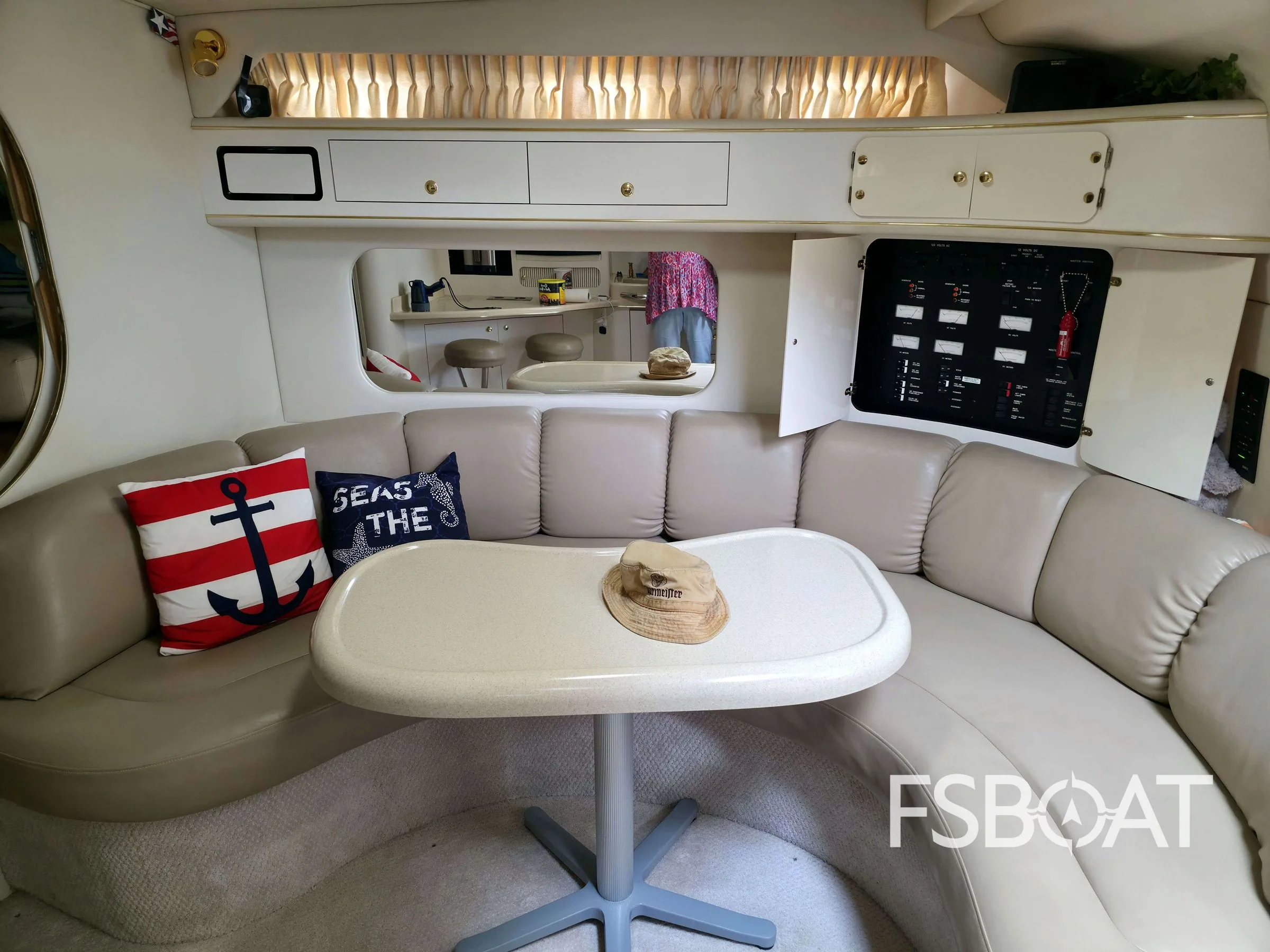 1998 Sea Ray 400 Express Cruiser - Media 18