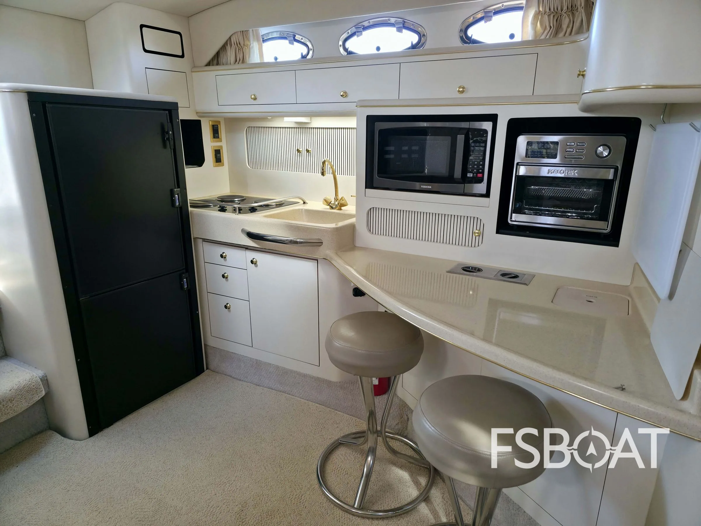 1998 Sea Ray 400 Express Cruiser - Media 20