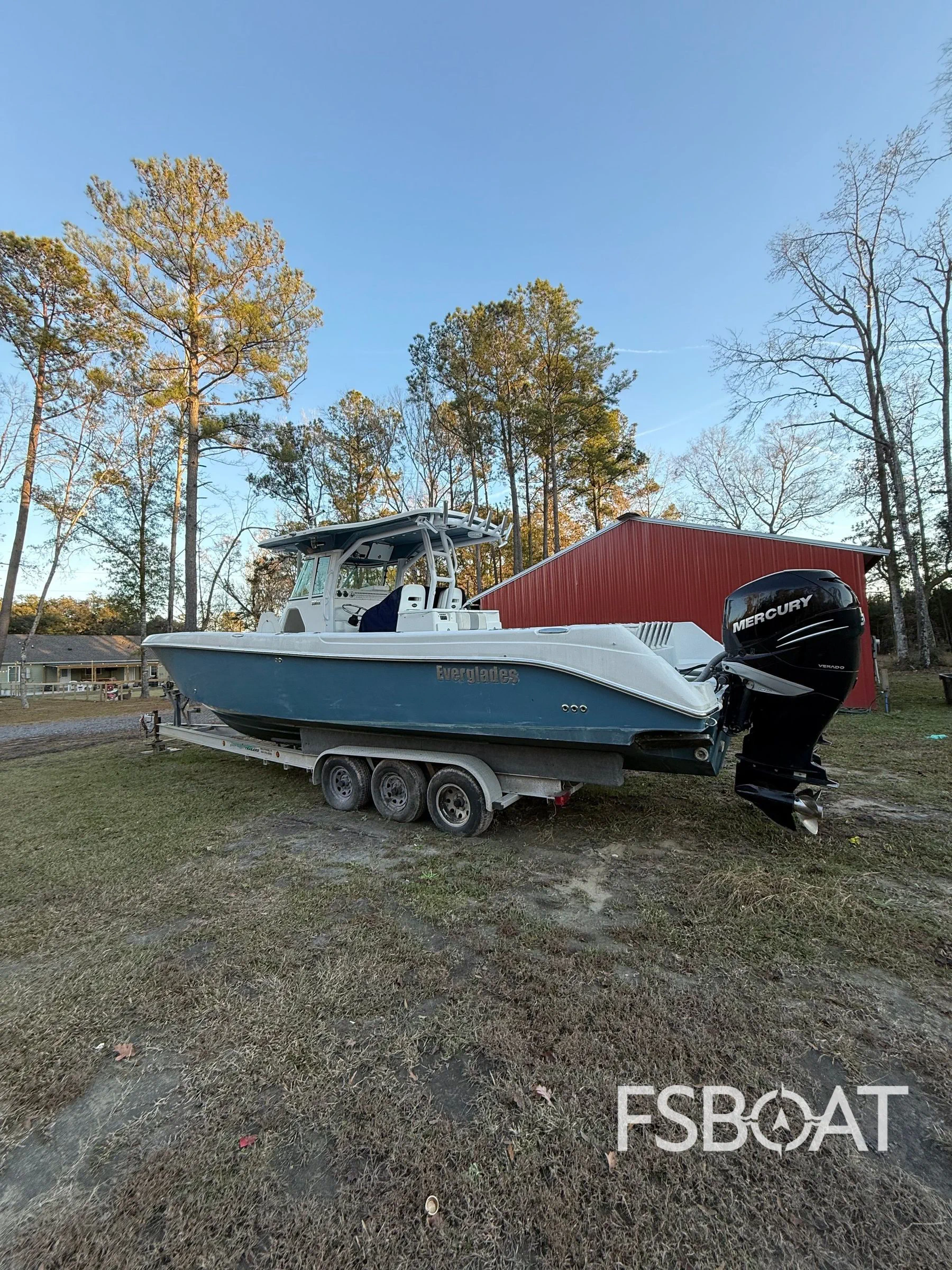 2007 Everglades 350 Center Console - Media 3
