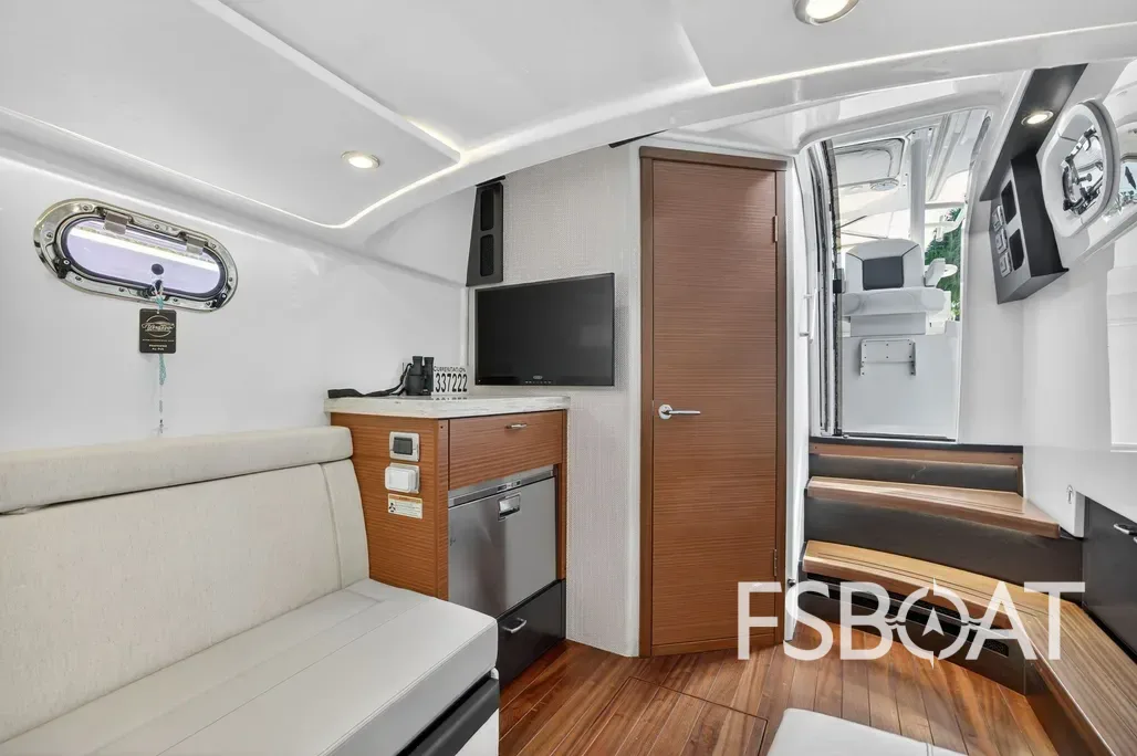 2020 Pursuit S 408 Sport - Media 13