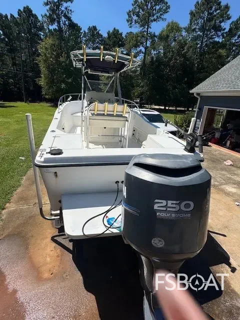 2000 Sea Pro Pro V2300CC - Media 10