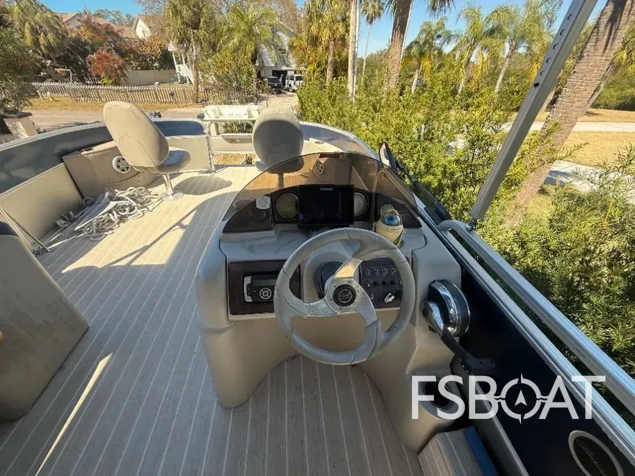 2013 Berkshire 230E STS - Media 2