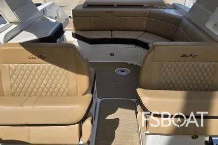 2023 Sea Ray SLX 310 Outboard - Media 8