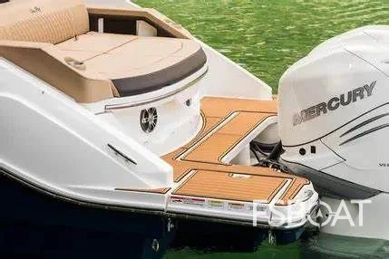 2023 Sea Ray SLX 310 Outboard - Media 11