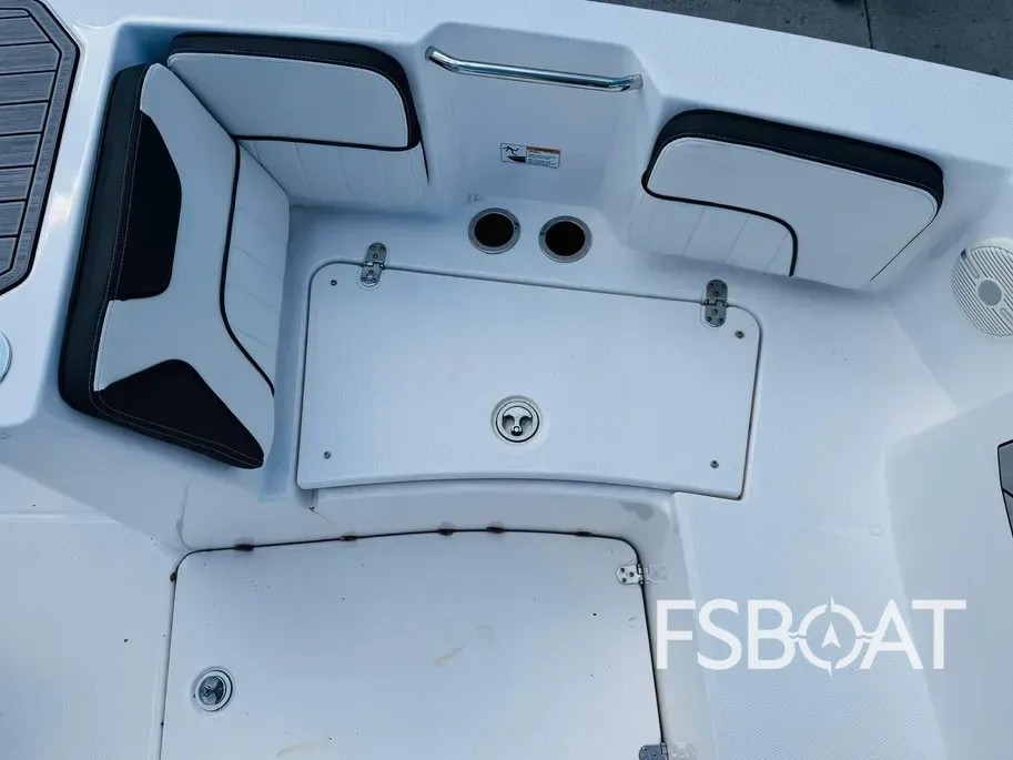 2024 Yamaha Boats 222 FSH Sport - Media 6