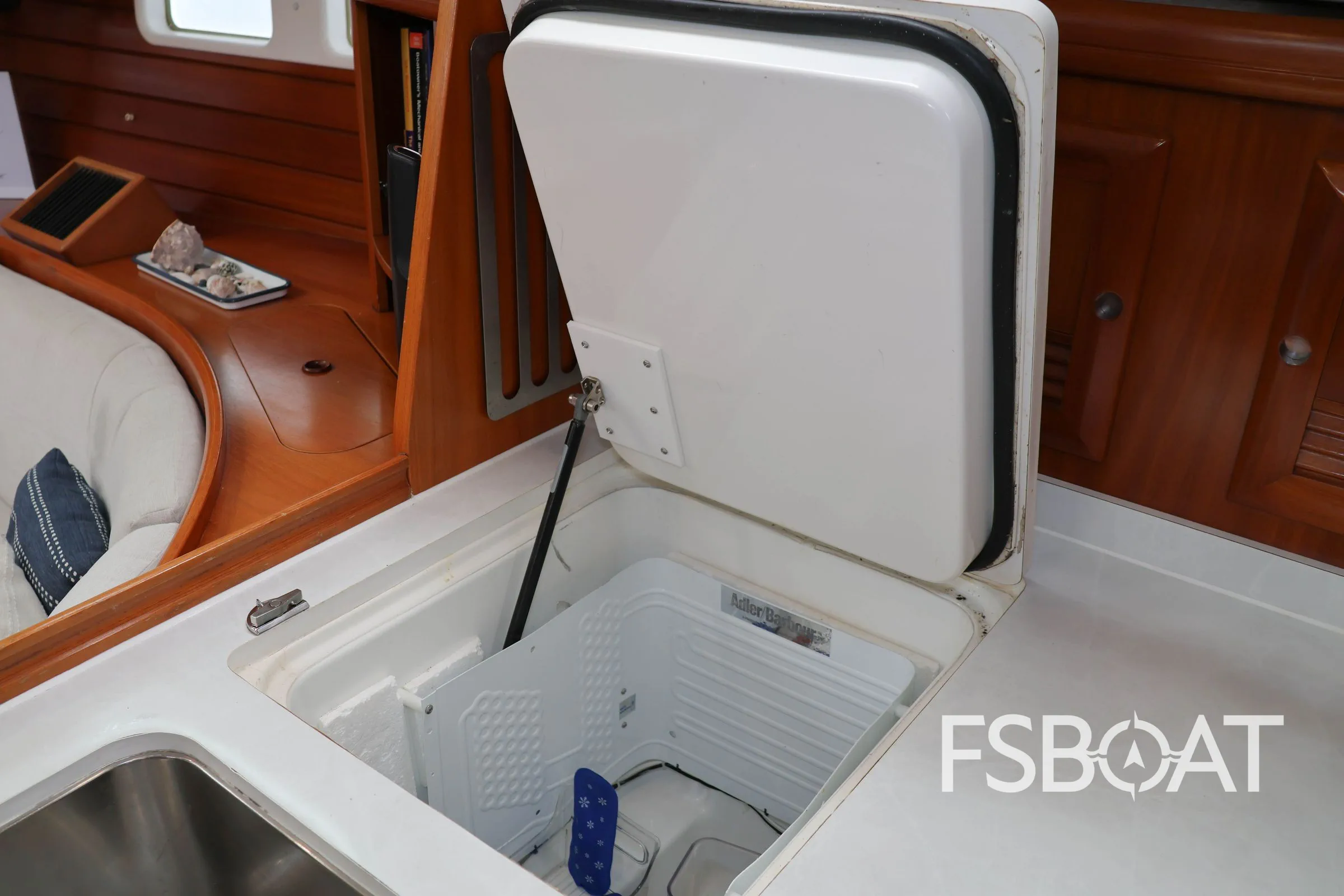 2002 Beneteau 473 - Media 7