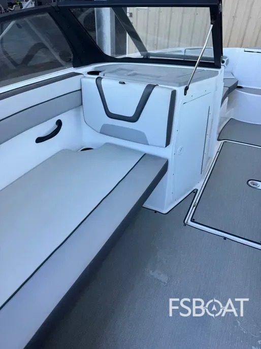 2023 Yamaha Boats AR220 - Media 10