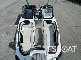 2020 Yamaha Boats 242SE - Media 5