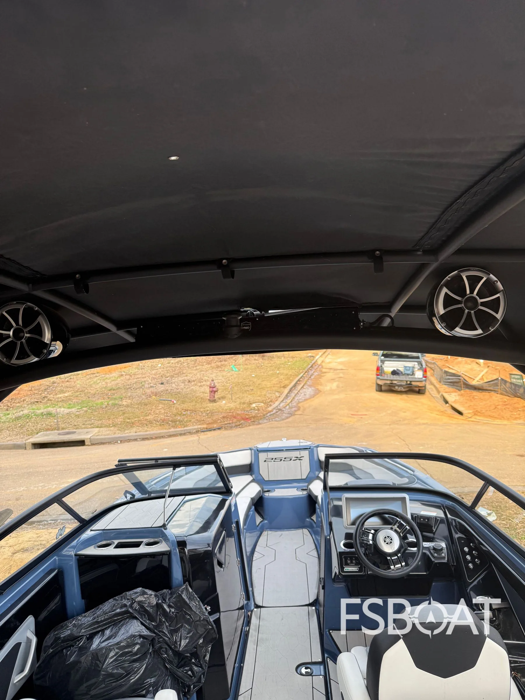 2023 Yamaha Boats 255XD - Media 10