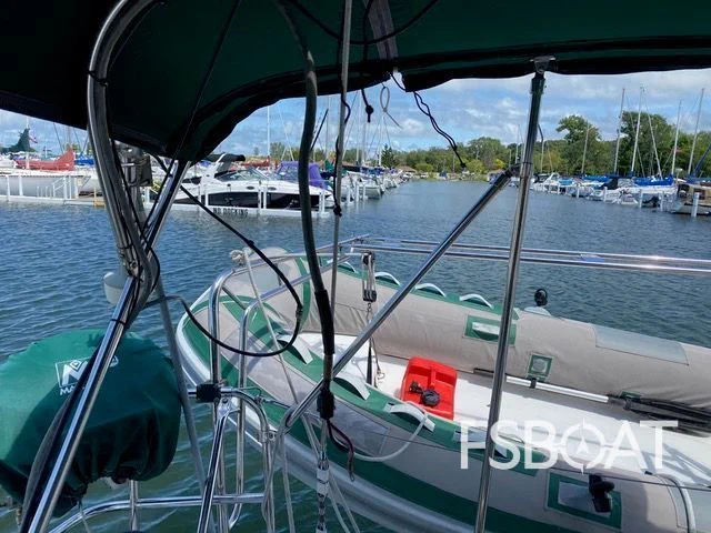 2000 Beneteau Oceanis 381 - Media 11
