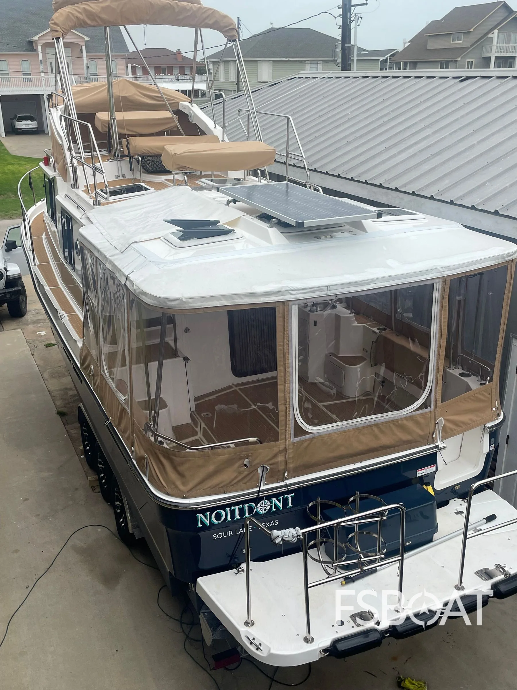 2020 Ranger Tugs R-31 CB - Media 5