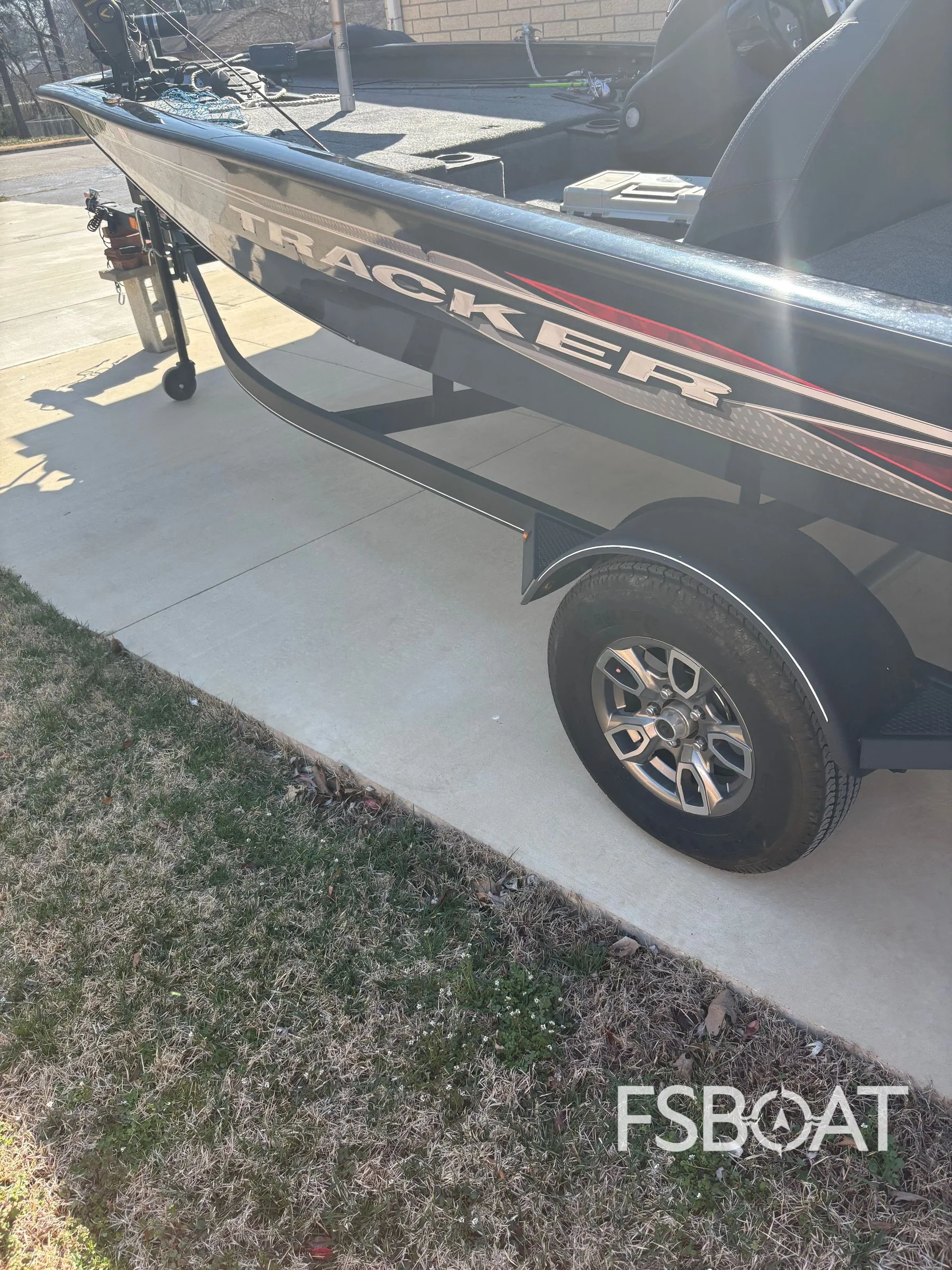 2023 Tracker Pro Team 175TE - Media 4