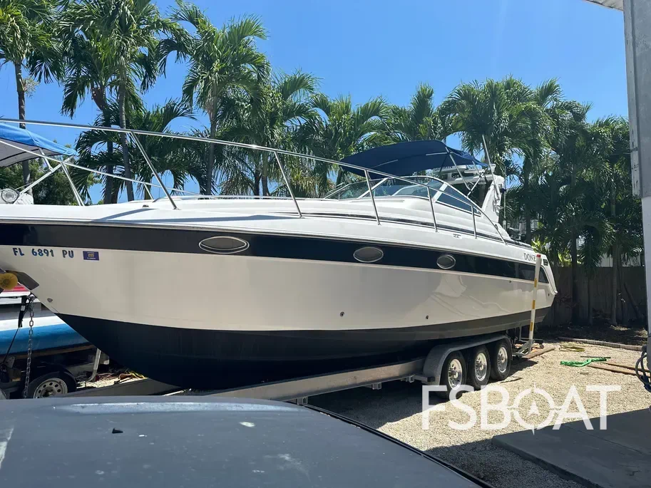 1999 Donzi 3250 LXC