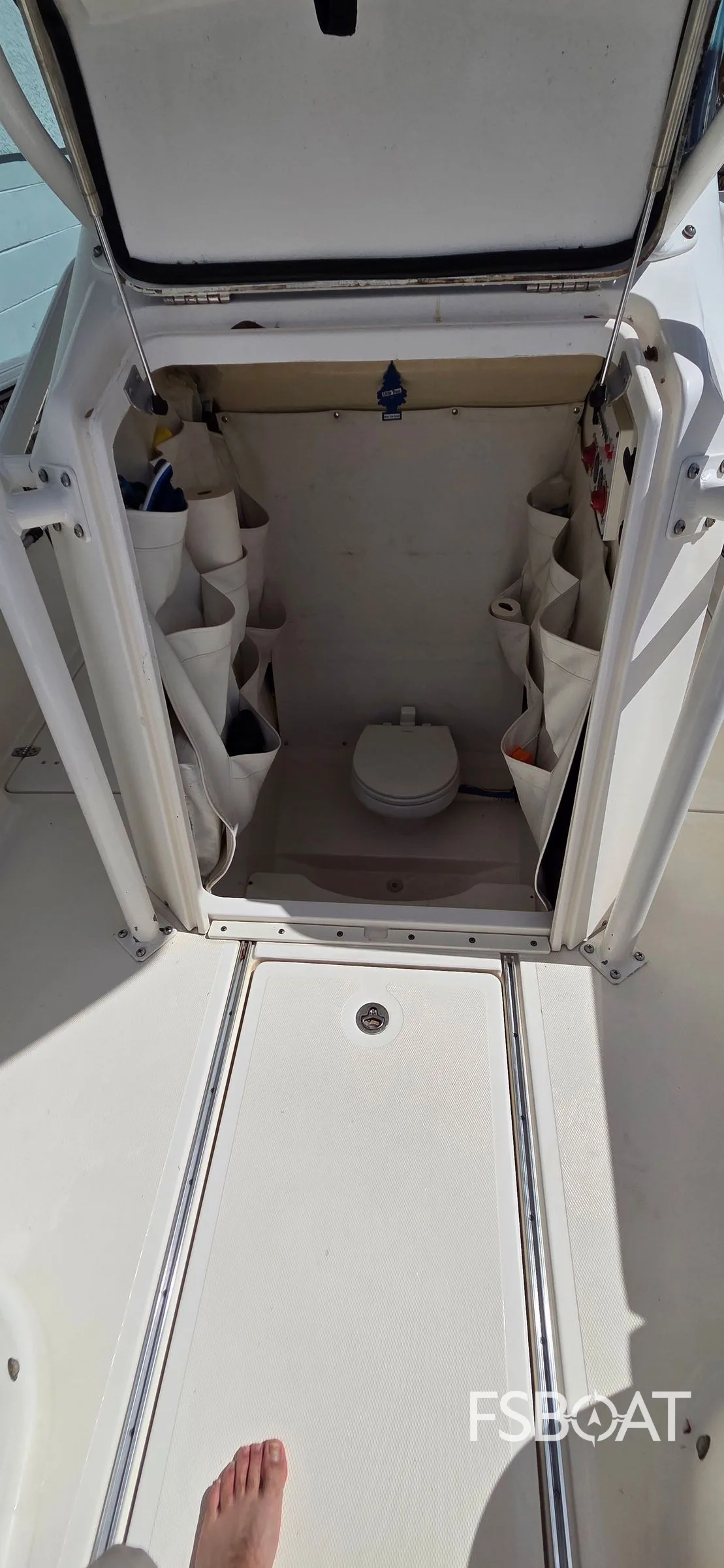 2018 Wellcraft 262 Fisherman - Media 17