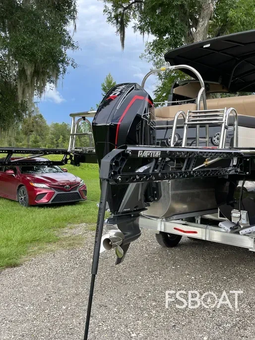 2022 Harris FloteBote Crowne SL 270 - Media 3