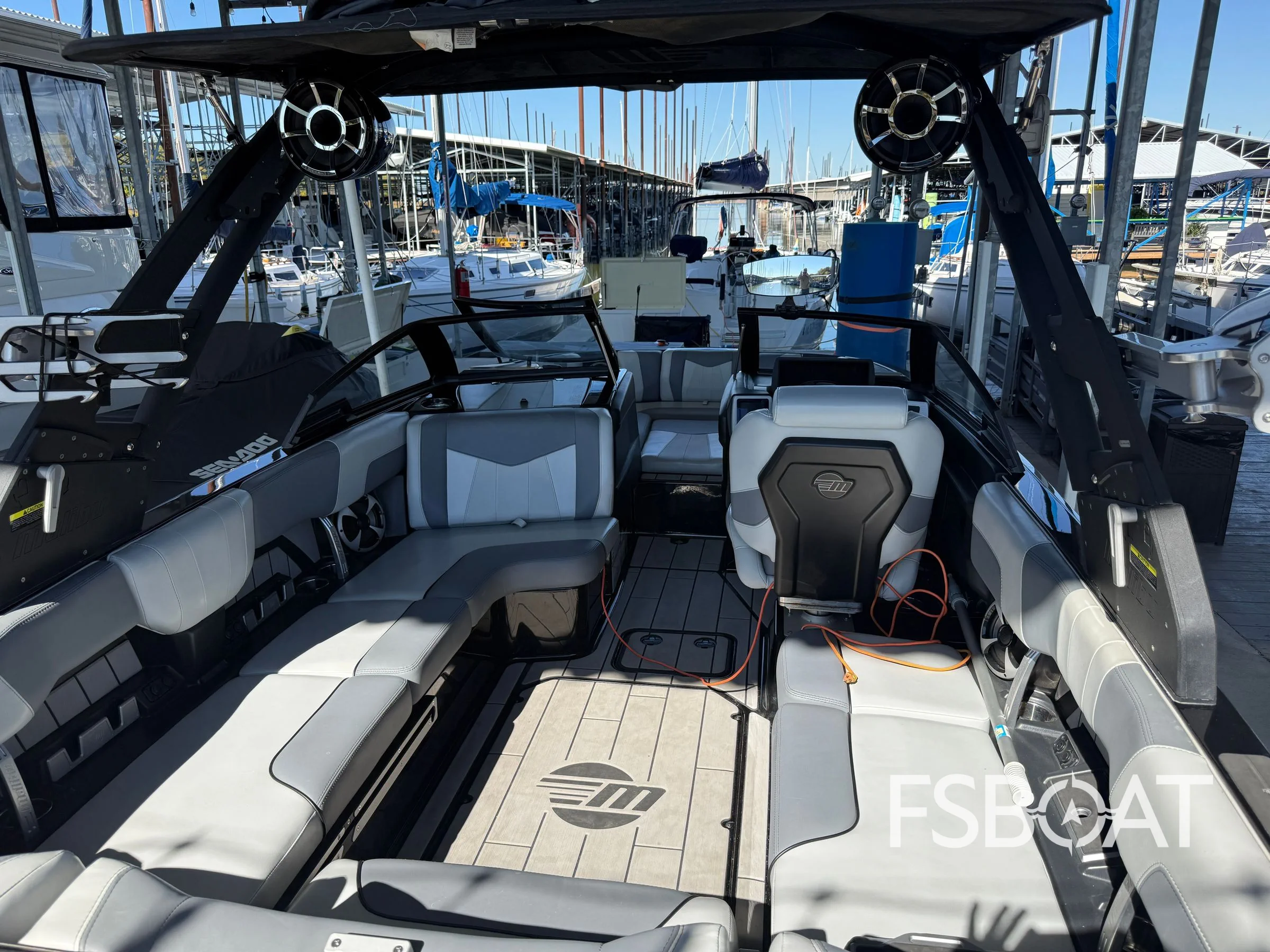 2020 Malibu Wakesetter 23 MXZ - Media 10