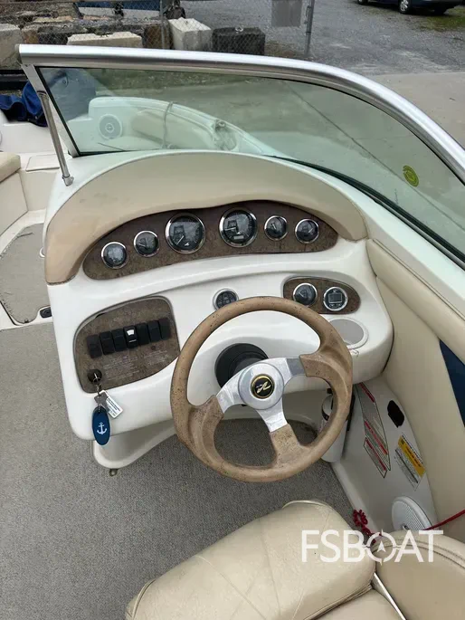2001 Sea Ray 210 Sundeck - Media 3