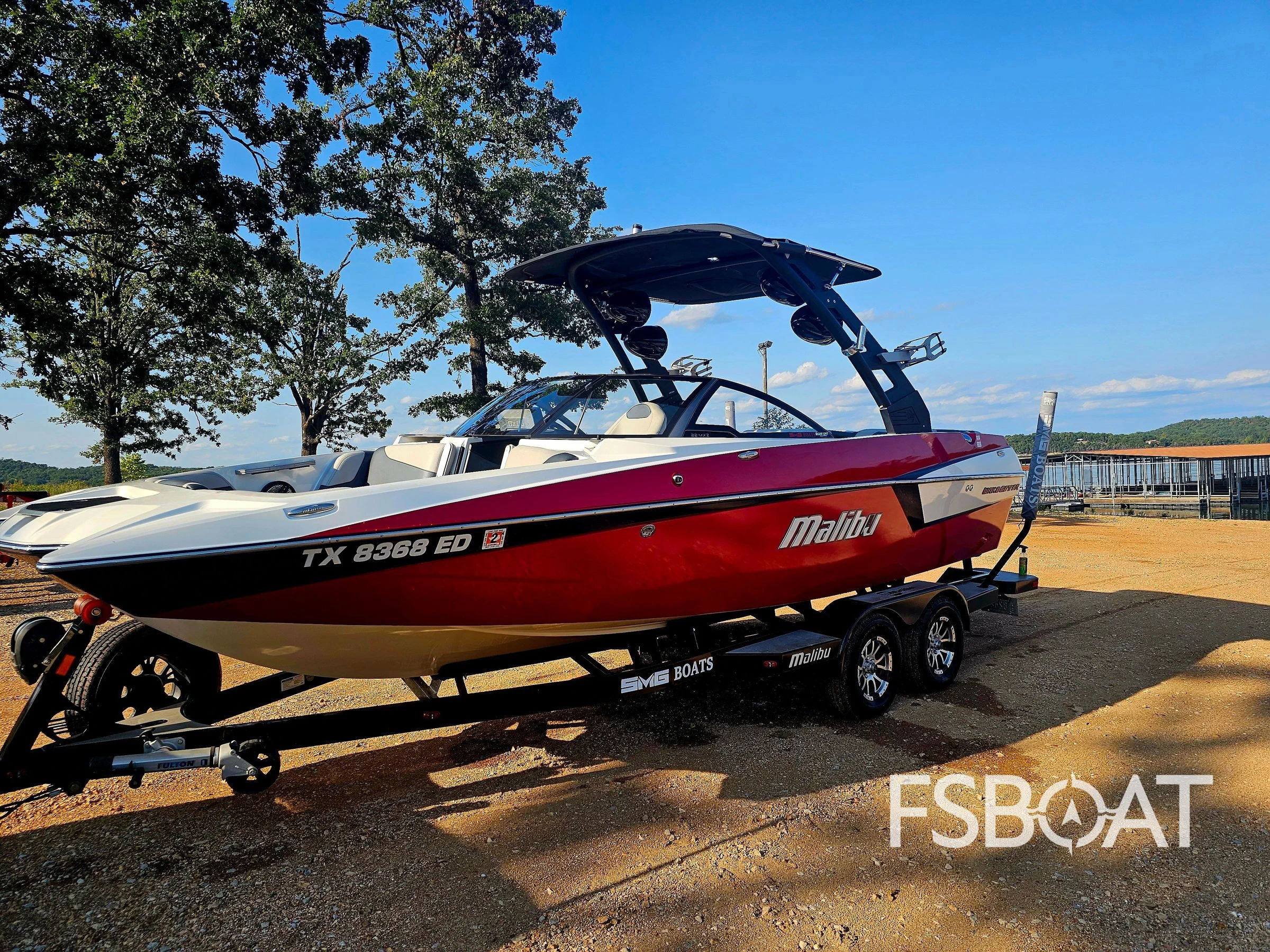 2017 Malibu Wakesetter 22 MXZ - Media 2