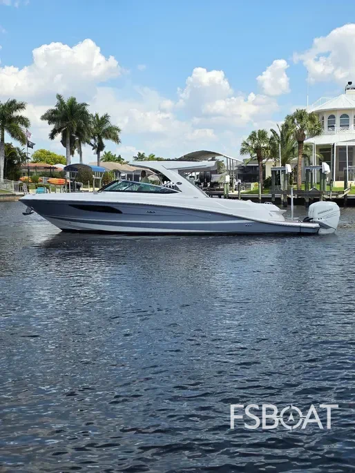 2018 Sea Ray SLX 350 Outboard - Media 2