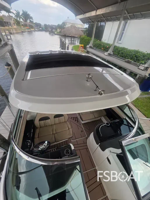 2018 Sea Ray SLX 350 Outboard - Media 8