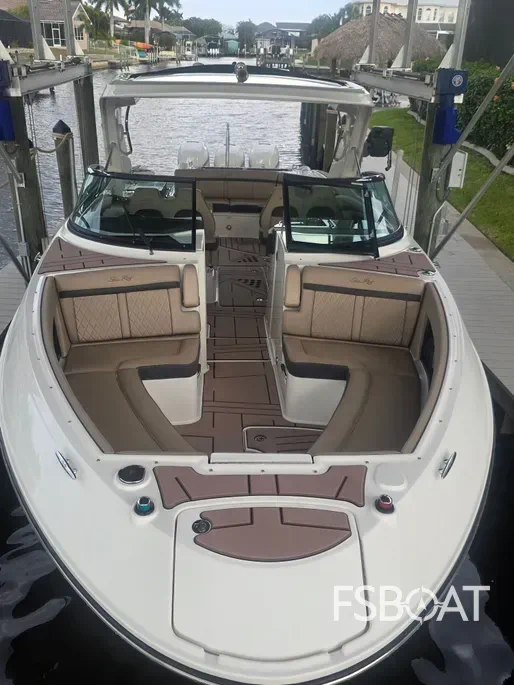 2018 Sea Ray SLX 350 Outboard - Media 5